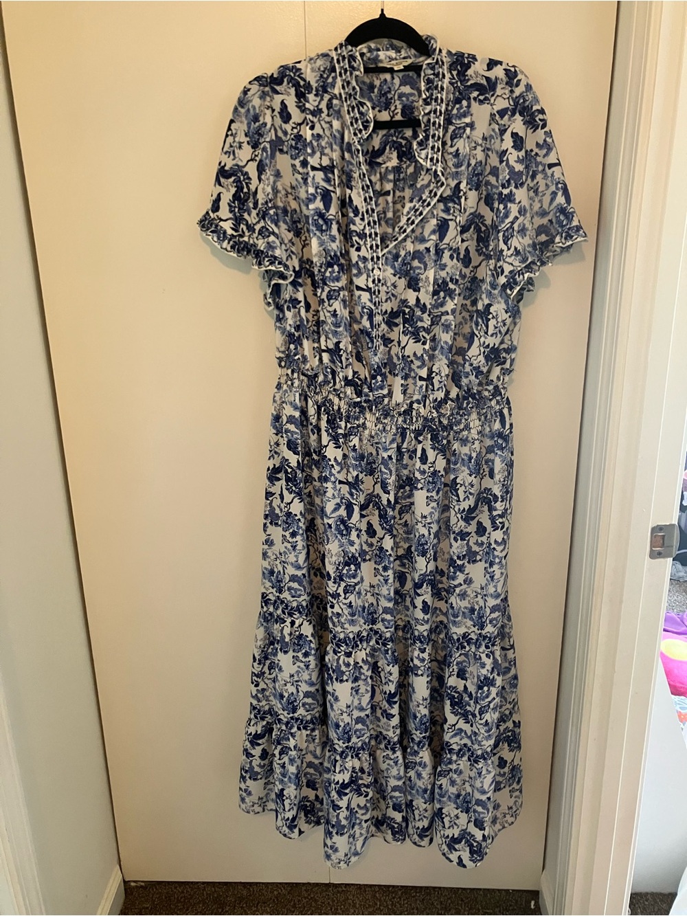 Max Studio Blue and White Floral Midi Dress